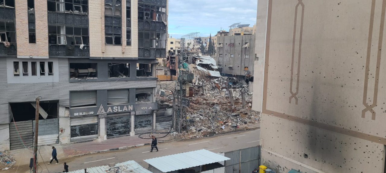 Vue d'un bâtiment détruit dans la ville de Gaza.